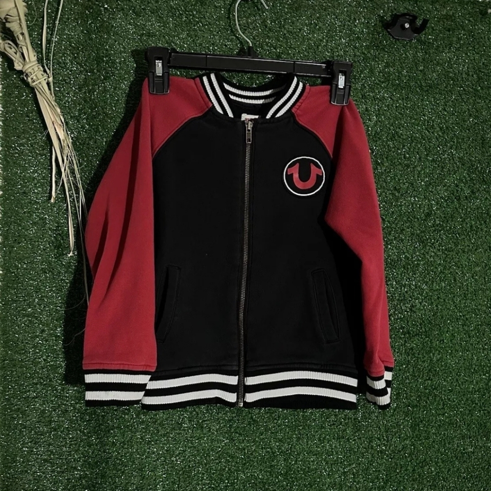 True Religion Boys Varsity Sweater Condition:Pre-Owned lint inside Size 6